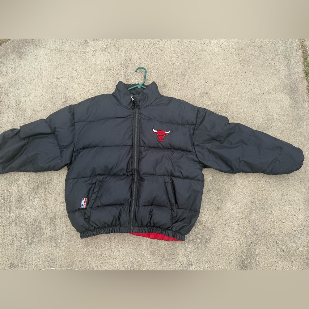 Vintage Starter Chicago Bulls Reversible Black Red Puffer Coat Jacket Sz Medium